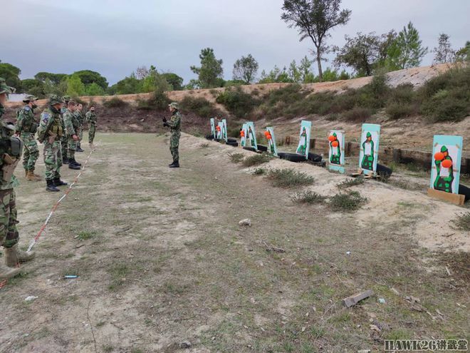 天博体育葡萄牙陆军轻武器射击训练 一夜之间变土豪 意大利霰弹枪成焦点(图3)