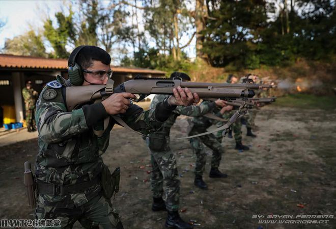 天博体育葡萄牙陆军轻武器射击训练 一夜之间变土豪 意大利霰弹枪成焦点(图5)